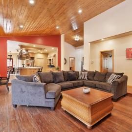 Four Happy Bears Group Resort Estate by Big Bear Vacations
