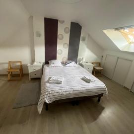 chambres avec une salle de bain Mulsanne circuit 24 heures du Mans