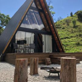 Chalé Recanto das Águas, hotel in São Bonifácio