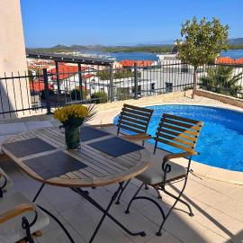 Luxury Apartment Ansi