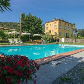 Sara Spacious Private Pool Apartment Near Lucca