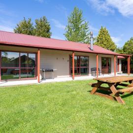 Cozy, Functional,Private - HS65214, hotel in Hanmer Springs