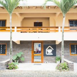 Olón में, होटल La Casa Naranja Hostal