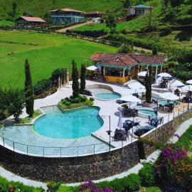 Hotel Lago Valdivia, hotel i Jardín