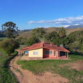 Sítio com casa Rústica Itamonte