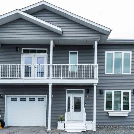 Northern Solace, 2 beds, 2 baths, 5 min to airport