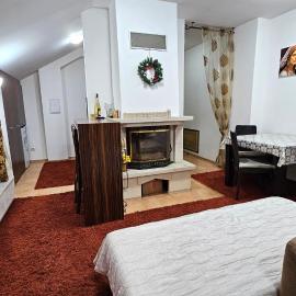 Pamporovo, Ski-In Ski-Out, Family Apartment, Lift Access