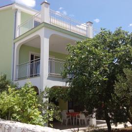 Apartment Peris, hotel in Sevid