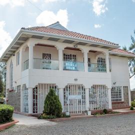 Athi River में, होटल Stylish 3-BR Apt in Chuna, Kitengela