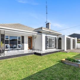 Lar Doce Lar Holiday House and Retreat Mt Gambier- sleeps 10