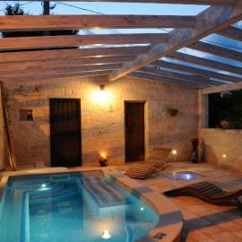 Micele Holiday Houses, hotel in Locorotondo