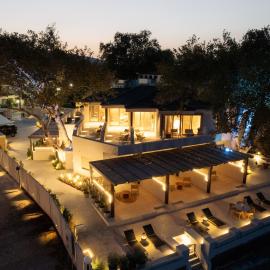 Beau Rivage Suites, hotel sa Lóngos