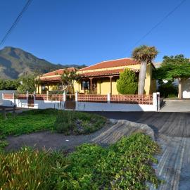 Casas Rurales Tola, hotel di El Paso
