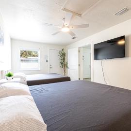 2bd 2ba Sunview 6 2Mins to BeachPool!, hotel in Clearwater Beach