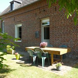 Charmant appartement à la ferme, 2 chambres, Wi-Fi, proche Auxi-le-Château - FR-1-376-28, hotel v destinaci Wavans