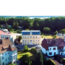 Alt-Berliner Schwanenhof Ferienwohnung OG links