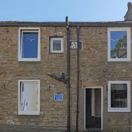 4 bed charming, Family-friendly cottage 1694