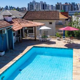 hostel Rep MADAGASCAR, hotel en Florianópolis