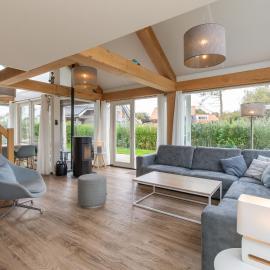 Zonnedorp 17 Zeewinde Renesse: Comfortabele vakantiewoning nabij het strand, hotel v destinaci Renesse
