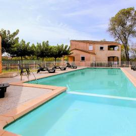 Lablachère में, होटल Beautiful Home In Lablachère With Swimming Pool