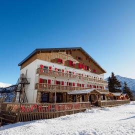 Hôtel Chalet Sainte-Anne, hotel u gradu 'Condamine-Châtelard'