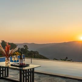 Koko House - Infinity pool