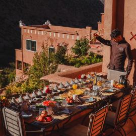 Viesnīca AdaZen Ecolodge - Ait Bouguemez pilsētā Azilala