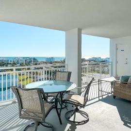 Seaspray Riverside Unit 713