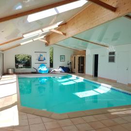 Gite Beau Soleil-PISCINE CHAUFFEE INTERIEURE ET SAUNA