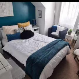 Cosy Caroline's, מלון בDevonport