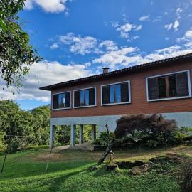 Casa Maravilhosa com vista montanha