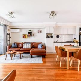2 Royal Rest Quality 2BR West Perth-parking