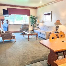 Cozy Zermatt Swiss King Villa with Kitchen Near Park City & Deer Valley Ski Resorts - 1089, hotel sa Midway