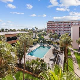 Beachfront Palms Resort Galveston, an Ascend Collection Hotel, hotel u gradu 'Galveston'