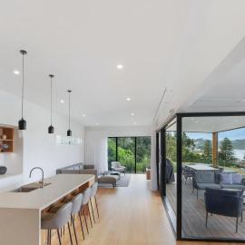 Austral House - Ultimate Coastal Retreat