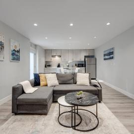 Spacious 1BR Suite Near Capilano Bridge & Trails, hotel a North Vancouver