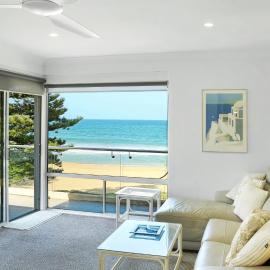 Marese 10 - Gorgeous Beachfront Views, hotel a Avoca Beach