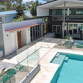 Calma By The Sea - Family Retreat With Pool, hotell i Macmasters Beach