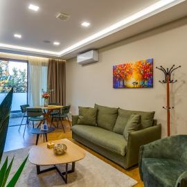 Pantio Living Residence, hotel sa Meneou