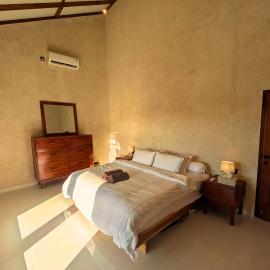 Koe Koe Villa, hotel in Nembrala