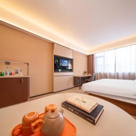 Taiyuan Yuehang Zhenhua Hotel, מלון בWusu