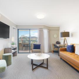 Central 2BR apartment, Hotel vibe, Walk everywhere - Hosted by Canstay
