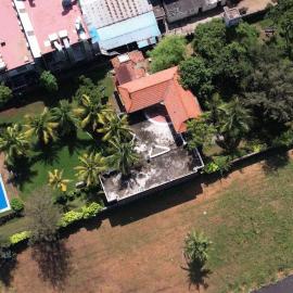 Divu - Azure Opulence Beachfront Villa