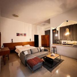Cozy studio AlJimi, hotel a Al Ain