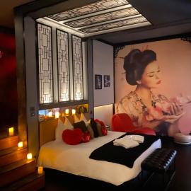 Loveroom 50 nuances plus zen Expérience immersive & intimiste, hotel in Lagrâce-Dieu