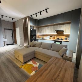 Modern Apartment in Hosiyat Residence