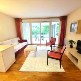 Spacious N3, quiet,great location