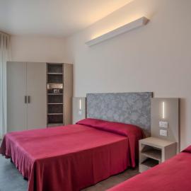 Hotel 2000