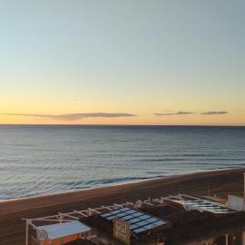 Carihuela Beach Apartamentos, hotel in Torremolinos