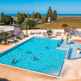 Camping Les Peupliers, hotel a La Flotte